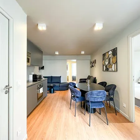 Urbanflat 03 - 4 Bedroom In Center Of *