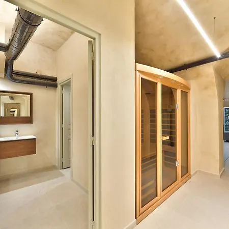 Urbanflat 03 - 4 Bedroom In Center Of *